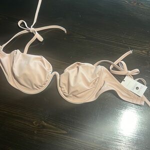 Bikini Top. Brand new. Underwire. Neutral beige. 36D